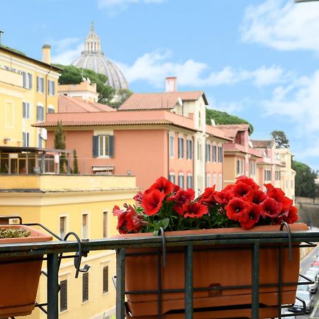 Magnoliahome Alla Cupola Di San Pietro Rome Exterior photo